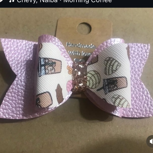 FauxLeather bow - Picture 1 of 1